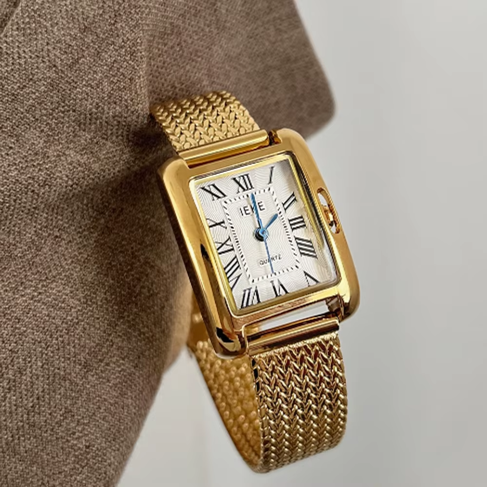 Minimalist Luxury Women's Watch - Retro Square Dial Gold Strap | Fashion Quartz Timepiece