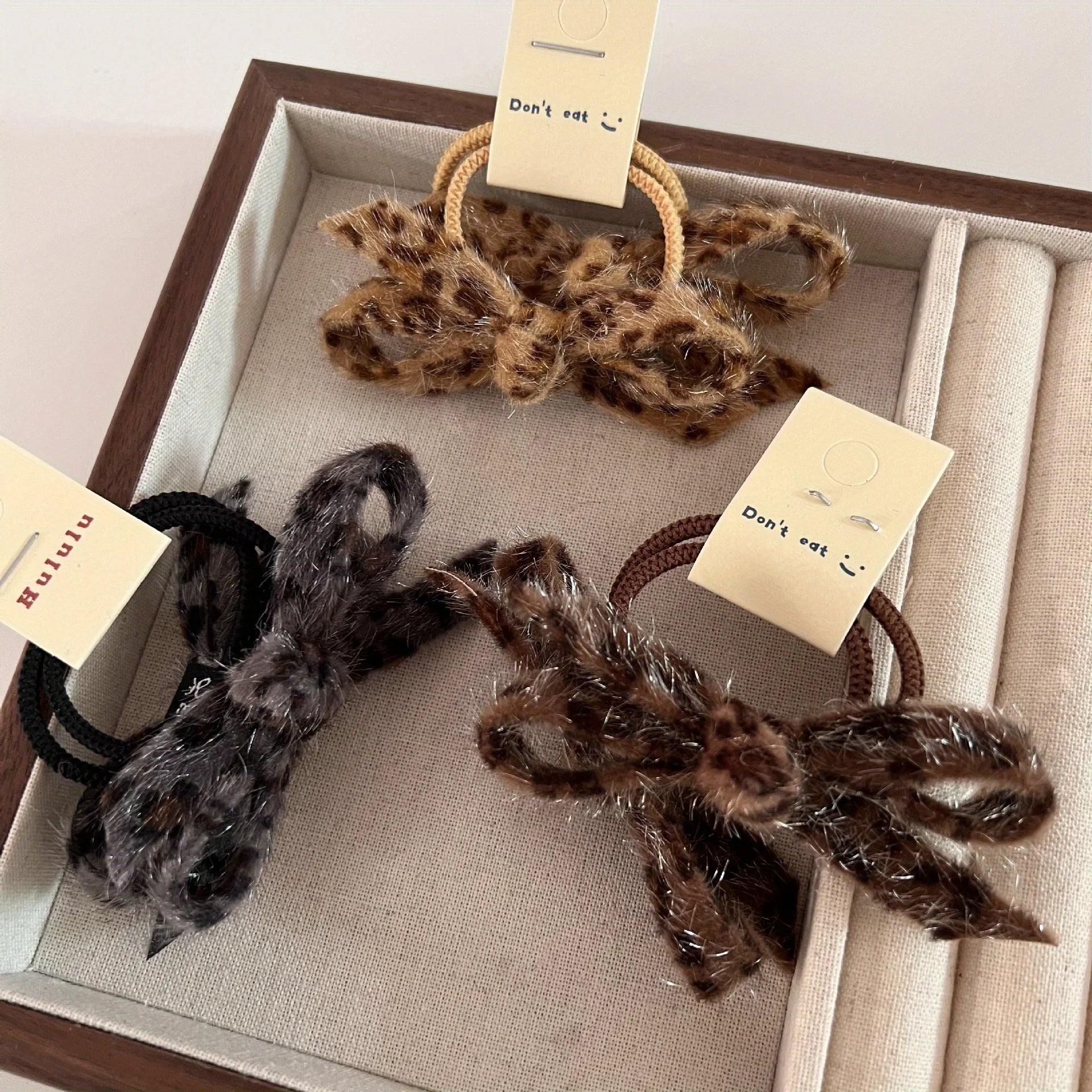 Satin Hair Scrunchie Set – Gentle Hold hair